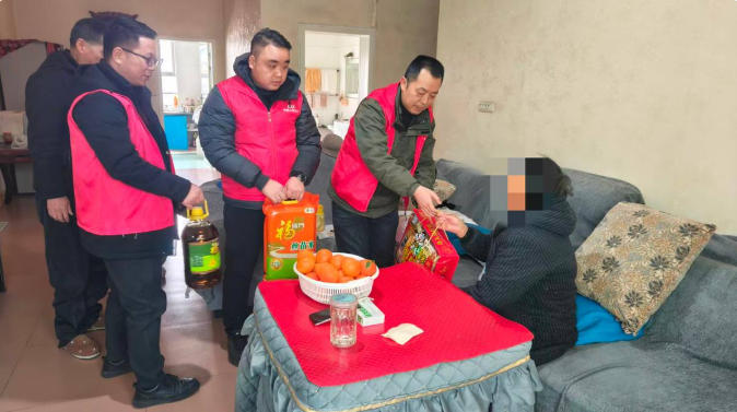 人保财险黔东南分公司：将关怀送到群众家门口 守护平安年