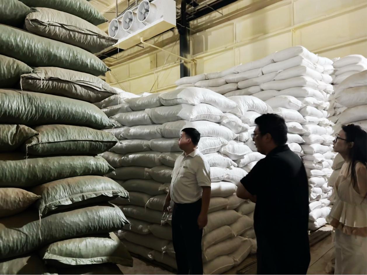 工行凯里施秉支行:仓单质押！成功落地全省首笔“药商e贷”